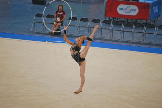 JONES_Francesca_-_Rythmic_Gymnastics_Delhi_2010_(5092362987).jpg